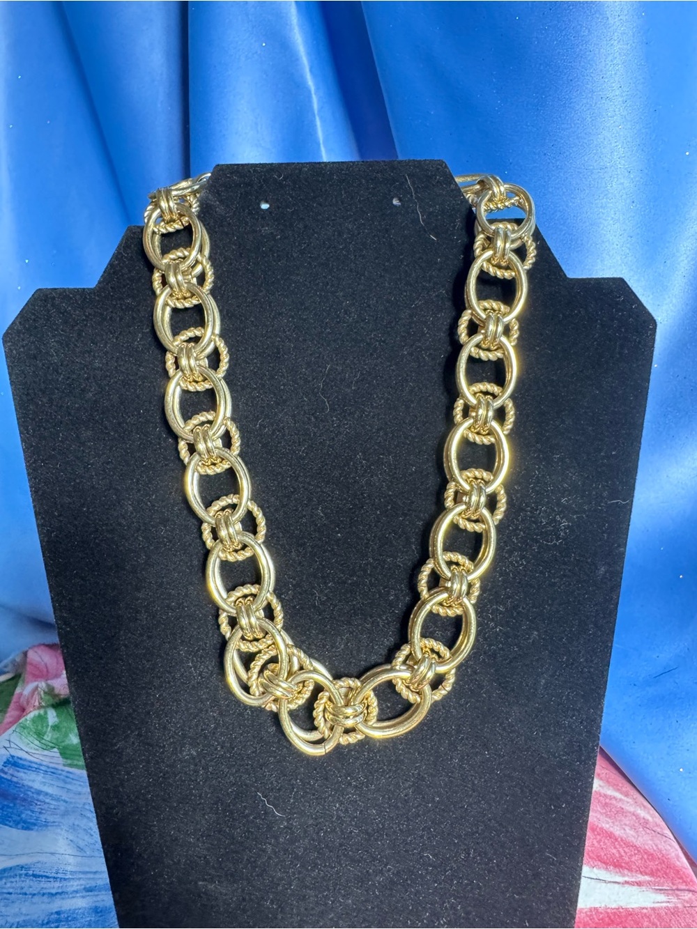 Vintage Elegant Gold Chunky Chain Link Necklace - Women's Jewelry